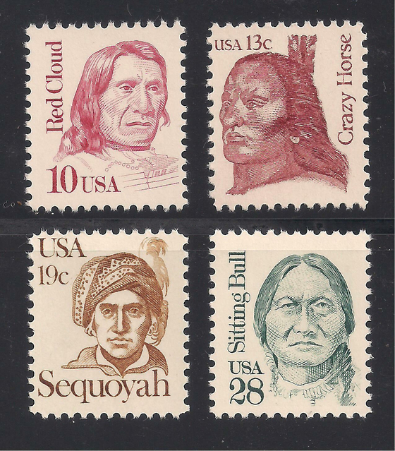 1980년대에 발행된 아메리칸 인디언 영웅들을 기린 추모 우표. 위 왼쪽부터 레드 클라우드, 크레이지 호스, 세쿼이아, 시팅불.