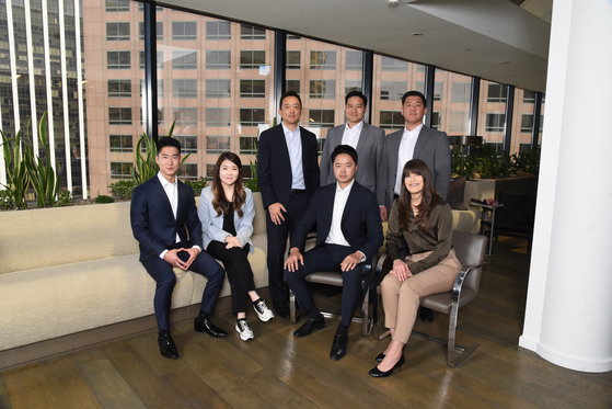 글로벌 상업용 부동산 회사 'CBRE'는 코리아 데스크를 통해 미국 및 한국의 한인들에게 최상의 부동산 서비스를 한국어로 제공하고 있다.