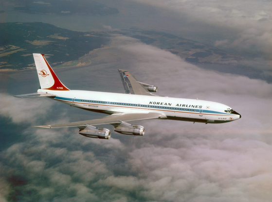 대한항공 미주 첫 운항 항공기인 보잉 707 제트 여객기. [대한항공 제공]