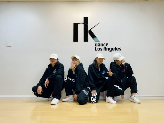 NK 댄스 스튜디오 K-팝 공연