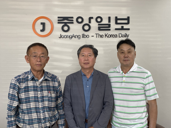 재미 남가주 황해도 도민회 이한종(왼쪽부터) 이사장, 이병연 회장, 김정환 부회장.