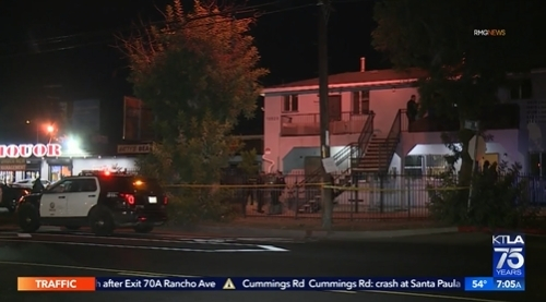 사우스 LA 지역 한 아파트 건물 내 유닛을 타깃으로 한 총격사건이 발생해, 해당 유닛에 거주하던 여성이 다수의 총상을 입고 숨졌다.
