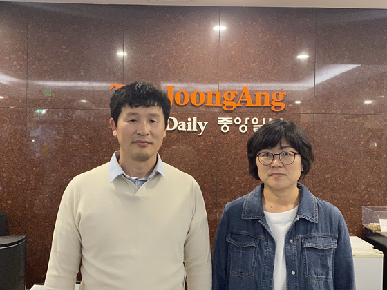 배칠수 꽃배달 최명석 이사(왼쪽), 신미옥 대표.