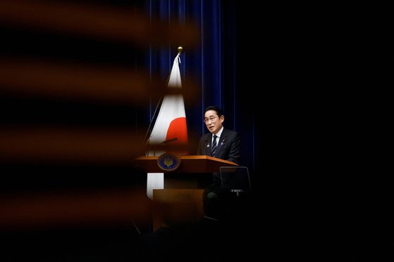 지난 11월 2일 기자회견을 하고 있는 기시다 후미오 일본 총리. 로이터=연합뉴스