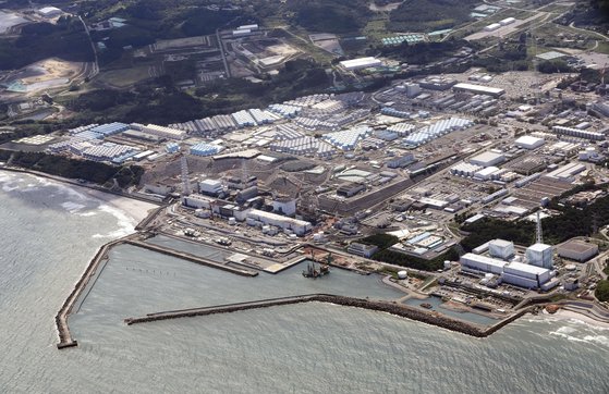 지난 8월 24일 오후 오염수(일본 명칭 'ALPS 처리수') 해양 방류를 시작한 후쿠시마 제1원자력발전소. 연합뉴스 