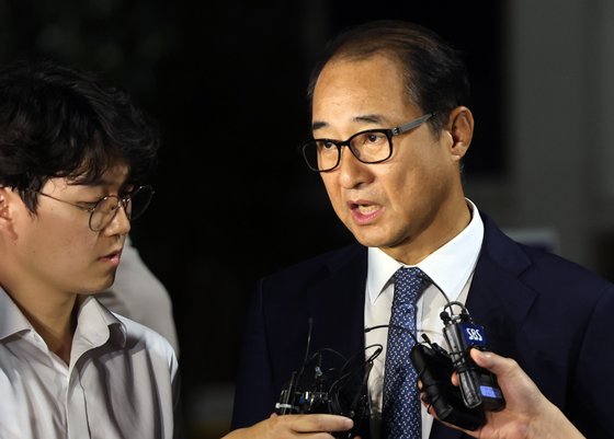 이성만 무소속 의원. 돈봉투 의혹이 불거진 뒤 민주당을 탈당한 상태다. 연합뉴스