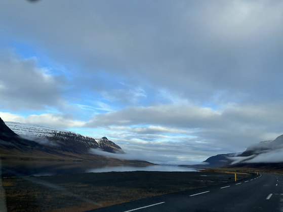 자연에 대한 경외감과 신비한 감정을 불러일으키는 아이슬란드 풍경. [사진 토마스 리] 