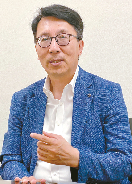 한미에너지협회 조셉 김 이사장이 버티포트에 대해 설명하고 있다. 박낙희 기자