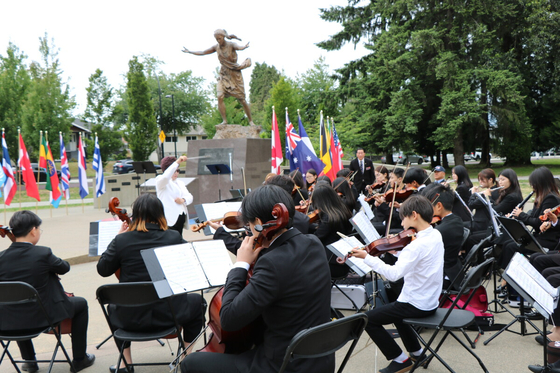 포트무디 청소년 교향악단이 기념 공연을 펼쳤다. (표영태 기자)