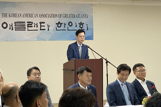 박윤주 총영사가 이임사를 전하고 있다.