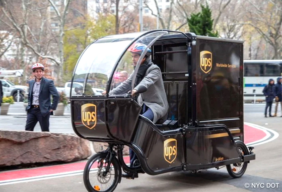 UPS의 대형 전동화물자전거. [사진 뉴욕시] 