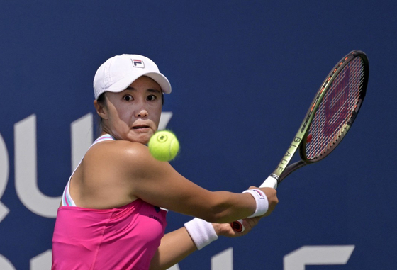 한국 테니스의 희망 한나래는 지난 25일 뉴욕 플러싱에서 열린 US오픈 테니스 여자 단식 예선 결승에서 엘리자베스 맨들리크(154위·미국)를 2-0(6-3 7-5)으로 물리치고 본선에 진출했다. [로이터] 