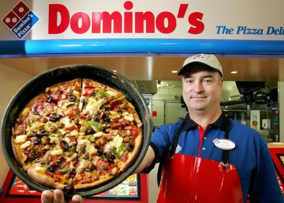 도미노 피자가 '이머전시 피자' 프로그램을 내년 2월 11일까지 시행한다. [도미노 피자 제공]