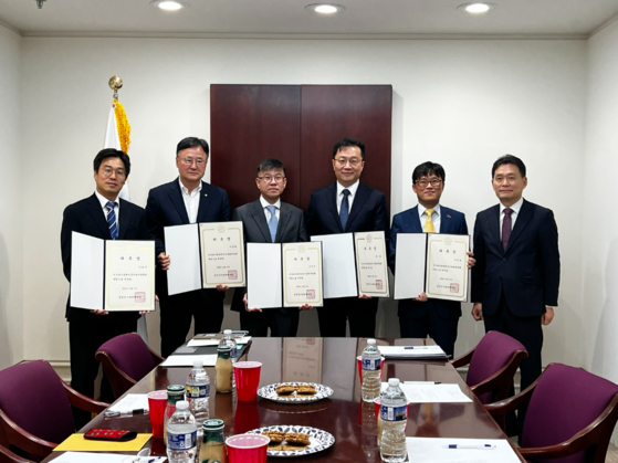 제 22대 국회의원선거 재외선관위원들