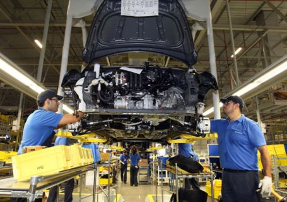 Os funcionários da fábrica da Hyundai Motor Company no Brasil estão desenvolvendo a estratégia 'HB20' para o mercado sul-americano.  Foto de Hyundai Motors