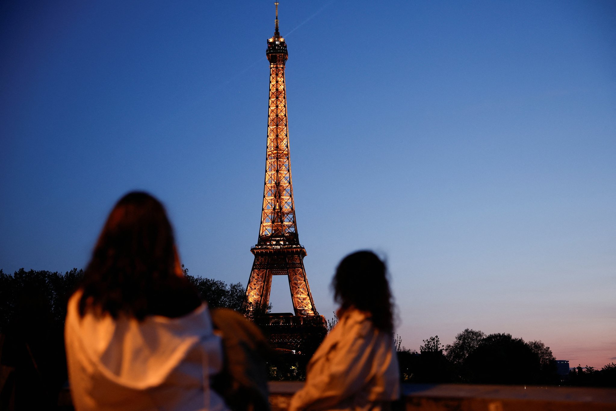 지난달 18일(현지시간) 프랑스 파리 알마 브릿지에서 바라본 에펠탑. 로이터=연합뉴스