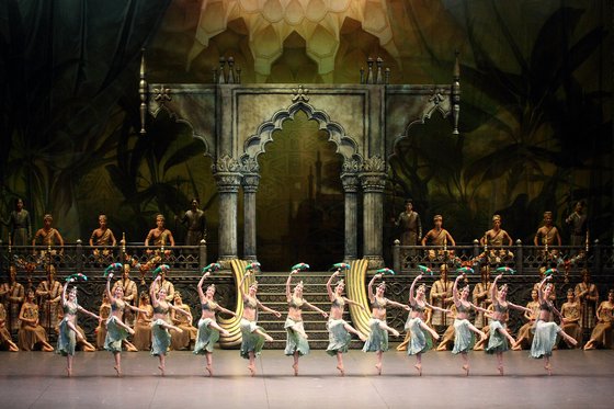     A scene from Act 2 of the engagement ceremony between Solor and Princess Gamzatti at the National Ballet's 'La Bayadere'. Photo: National Ballet