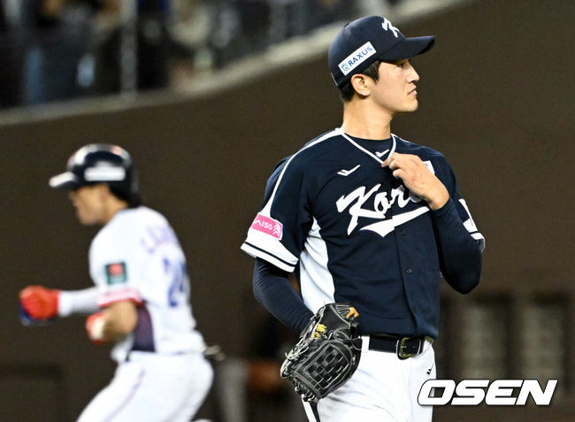 [OSEN=타이베이(대만), 이대선 기자]        On the evening of the 13th, the first game of Group B of the World Softball Confederation (WBSC) 12 2024 between Korea and Taiwan was held at the Taipei Dome in Taiwan Korea chose Go Young-pyo as the starter for the first game, and Taiwan chose Lin Yu-min. 2024.11.13 /sunday@osen.co.kr