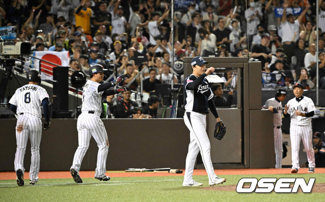 [OSEN=타이베이(대만), 이대선 기자]        On the evening of the 15th, the World Baseball Softball Confederation (WBSC) 2024 Major 12 Group B match between Korea and Japan was held at Taipei Dome in Taiwan which Korea selected Choi Seung-yong and Japan selected Hiroto Takahashi as the starting point for the third game. 2024.11.15 /sunday@osen.co.kr