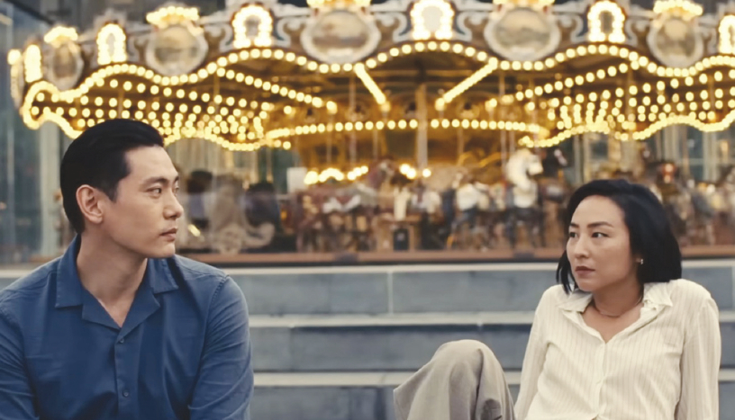 그레타 리(오른쪽)와 유태오는 ‘패스트 라이브즈’에서 한국에서 헤어졌다 뉴욕에서 재회하는 남녀 역할을 맡아 미국의 문화 다양성을 실감나게 그려낸다. [A24]