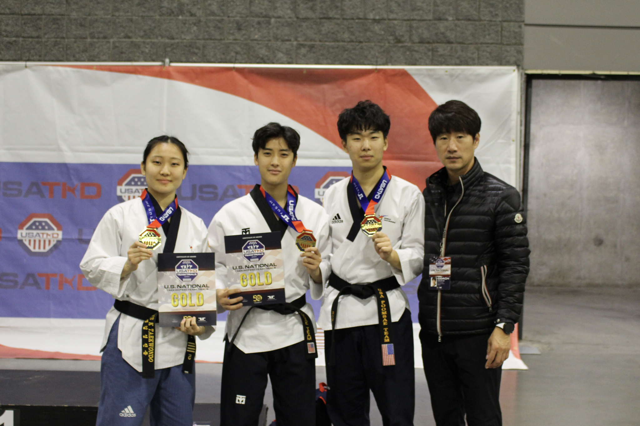 지난달 선발전에서 입상한 킴스케이 태권도장 선수들.