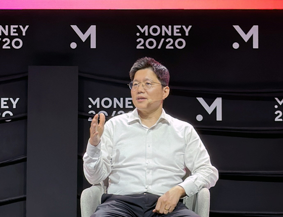 [Jae-Hoon Jang, Head of Financial Services, presenting on the future of STO at 'Money 20/20 Asia' held at the Queen Sirikit Convention Center in Bangkok, Thailand.]