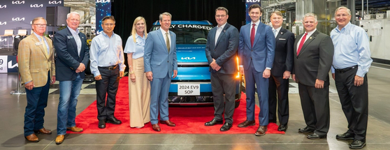 30일 조지아주 웨스트포인트 공장에서 2025년형 EV9 첫 생산을 기념하는 행사가 열렸다.