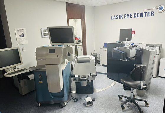 성모안과 뉴저지 라식센터 장비: Allegretto Excimer Laser 엑시머 레이저 및 LenSx. [사진 성모안과]