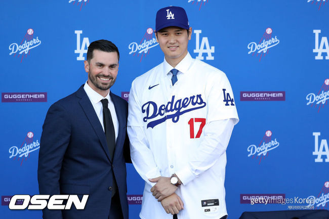 [사진] LA 다저스 브랜든 곰스 단장, 오타니 쇼헤이. ⓒGettyimages(무단전재 및 재배포 금지)