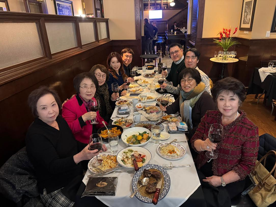 한국외대 워싱턴동문회가 18일 이사회를 개최했다. 