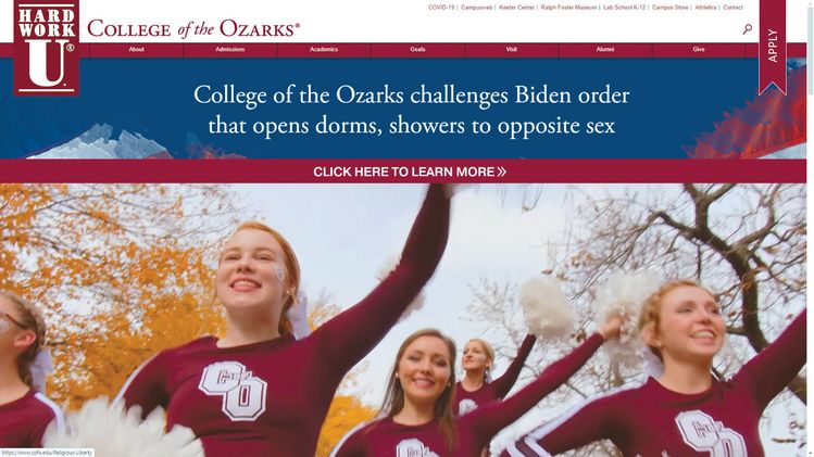 미주리주 오작스 칼리지(College of the Ozarks)는 웹사이트 메인 화면에 이번 소송에 대한 입장, 소송장, 향후 대응 방안 등을 소개하고 있다. [오작스 칼리지 화면 캡처]
