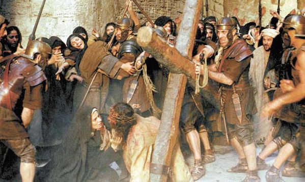 할리우드 스타 멜 깁슨이 연출한 종교 영화 ‘패션 오브 크라이스트’(2004)의 한 장면. 인류의 죄를 대신한 예수 그리스도의 마지막 12시간을 다뤘다. [중앙포토]