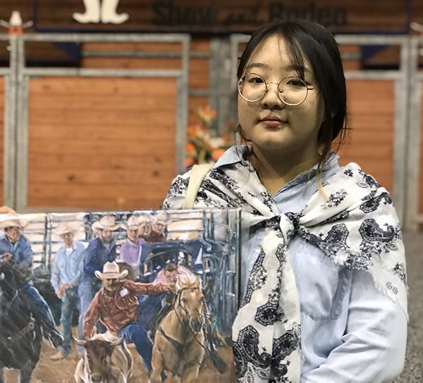 장영은 학생(Rachel Chang, 12학년 Cypress-Fairbanks ISD)의 작품인  ‘The Chase’ 가 옥션에서 1만7천불에 낙찰되어 판매되는 영광을 얻었다.