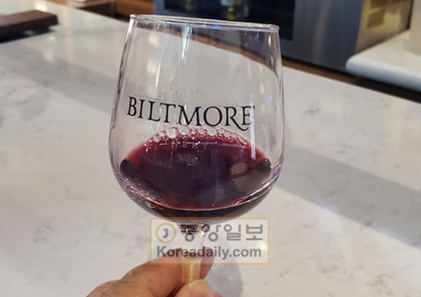 와이너리에서 빌트모어 자체 브랜드의 와인을 생산, 판매하고 있다. 와인 시음은 예약해야 한다. [중앙포토]