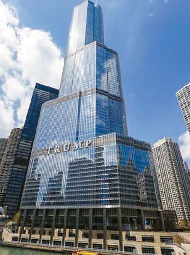 '트럼프 브랜드'의 가치 하락 분석에도 불구 시카고 '트럼프 타워'의 콘도 평균 거래가는 지난해 사상 최고를  기록한 것으로 나타났다. 