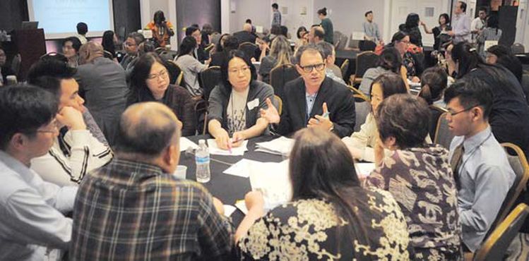 지난달 31일 열린 CIDA 커뮤니티포럼에 참석한 타민족 주민들이 장애학생들의 취업에 대한 현안을 토의하고 있다.