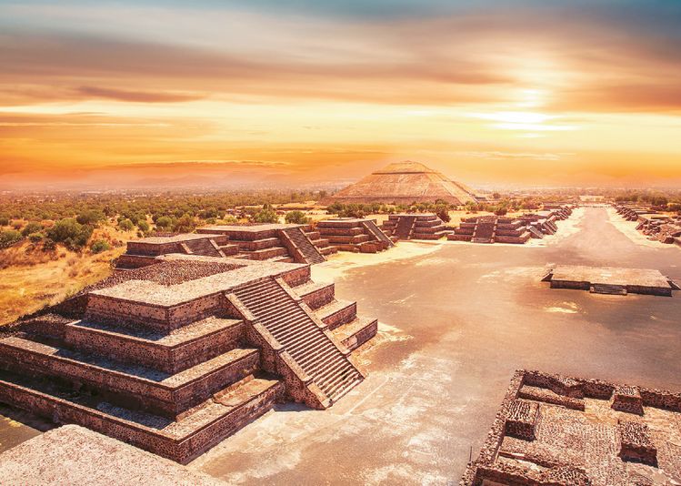 해발 7500피트 멕시코 고원에 위치한 고대 도시 테오티와칸. ‘신들의 도시’에서는 세계에서 세 번째로 큰 피라미드를 조우할 수 있다. <ⓒiStock/아주투어 제공>