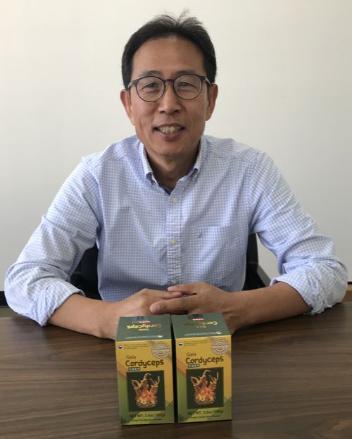 이재호 대표가 최근 '가이아'라는 브랜드의 건강식품 사업을 시작했다. 첫 제품인 동충하초를 시장에 내놨다.