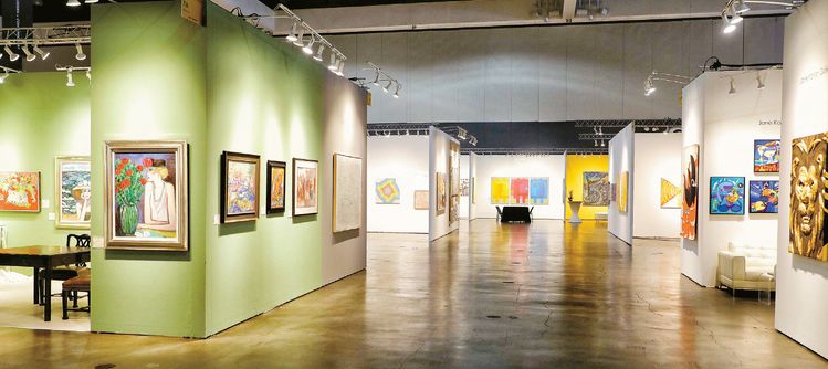 올해로 26회째를 맞은 미국 최대 규모의 국제 현대 미술 박람회인 LA아트쇼가 내달 1일까지 LA 컨벤션센터에서 개최된다. 지난 29일 개막 프리뷰 행사를 앞둔 전시장 전경. 김상진 기자