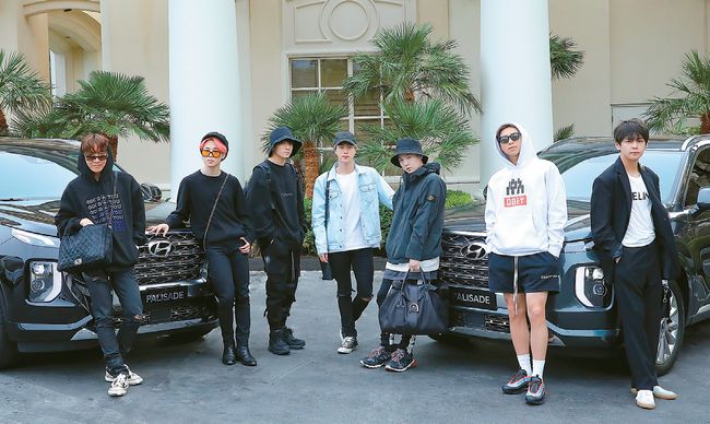 지난 4월29일 방탄소년단(BTS)은 라스베가스에서 열린 빌보드 뮤직 어워드에 현대 팰리세이드를 타고 참석했다. [현대차 제공]