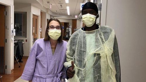 시카고대학병원에서 같은 날 동시에 삼중 장기 이식 수술을 받은새라 맥팔린(왼쪽)과 다루 스미스 [시카고대학 웹사이트]  
