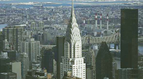 아랍에미리트 국부펀드가 소유하고 있던 뉴욕 맨해튼의 명물 크라이슬러 빌딩이 오스트리아 부동산 업체에 매각됐다. 