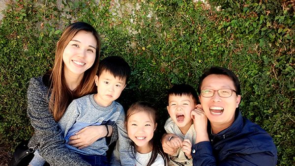 장희성·유한나 선교사 가족 사진(좌측 2번째가 ‘뇌전증’을 앓고 있는 데이빗)