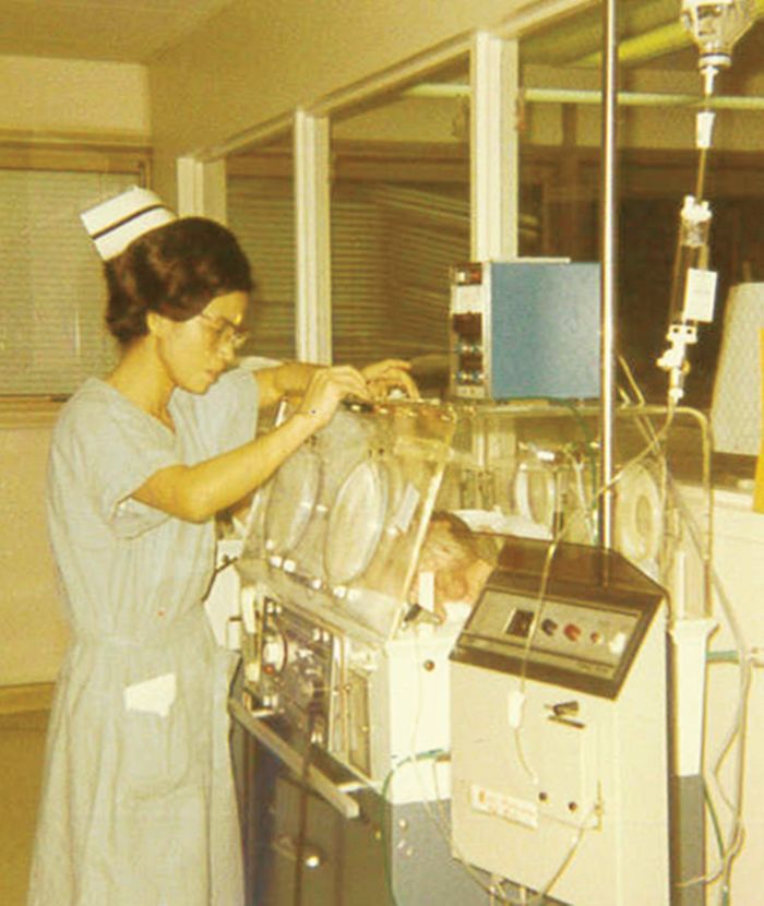 1970년부터 3년간 밤번 근무했던 LA인근 벨플라워 카이저병원의 미숙아 집중 치료실이다. 실보다도 가는 핏줄에 주삿바늘을 몇 개씩 찔러야 했던 경험은 지금 생각해도 안타깝다. [유분자 이사장 제공]