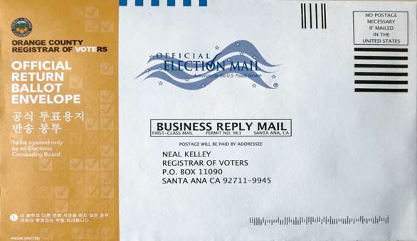 OC 3지구 수퍼바이저 선거 우편투표 회송용 봉투. 우표를 붙일 필요가 없다는 설명을 두 곳에서 확인할 수 있다.