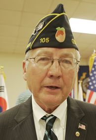 데일 바넷(Dale Barnett) 전미재향군인회 전 회장. 2015-2016년에 재임했다. 