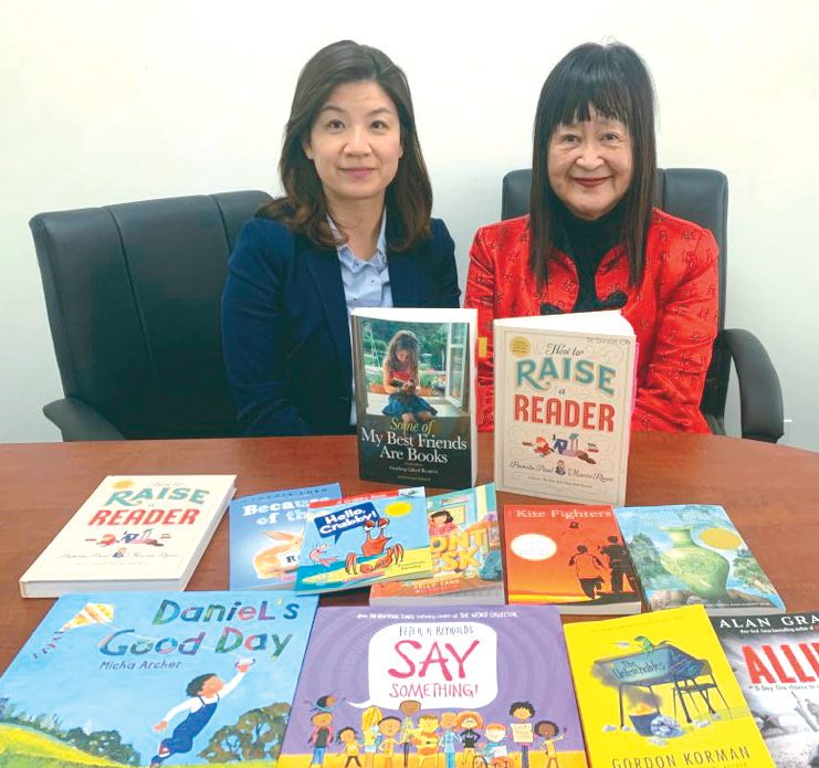 내달 7일 동양선교교회에서 열리는 독서교육세미나에서 강연하는 수지 오 박사(오른쪽)와 기획자 김동희 작가가 독서교육세미나 목적에 대해서 설명하고 있다.