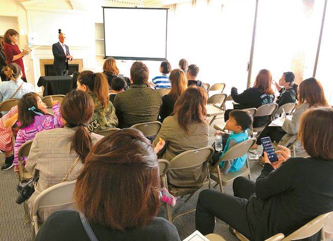 23일 LA지역에서는 비스타 호라이즌 글로벌 아카데미의 입학 설명회가 열렸다. 돈 윌슨 교육감이 교육 방침에 대해 설명하고 있다.  
